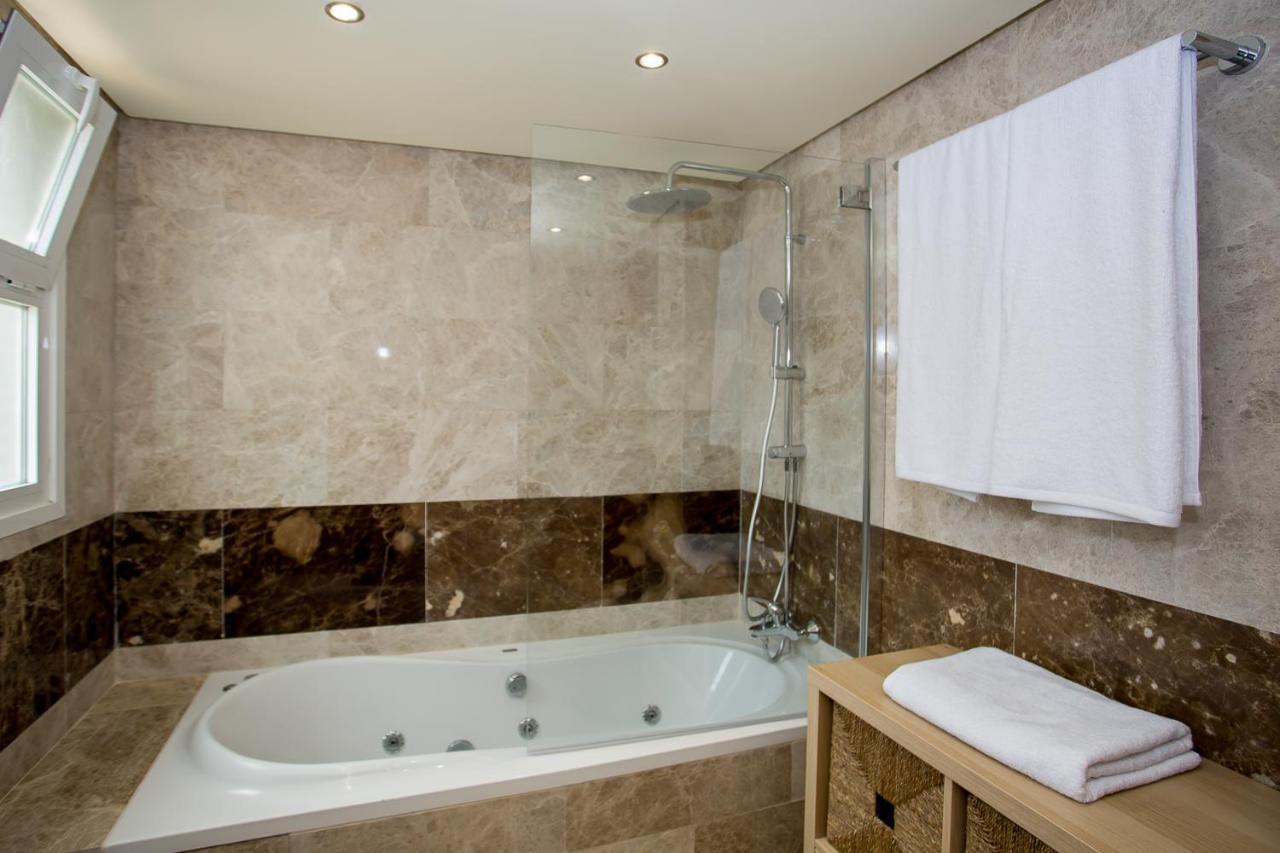 Manilva Townhouse With Spectacular Views Of Gibraltar Villa Bagian luar foto